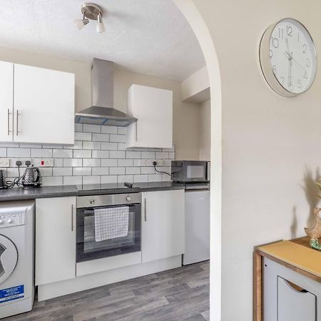 Villa Windsor Burnham Ascot Haven Sleeps 4 à Slough Extérieur photo