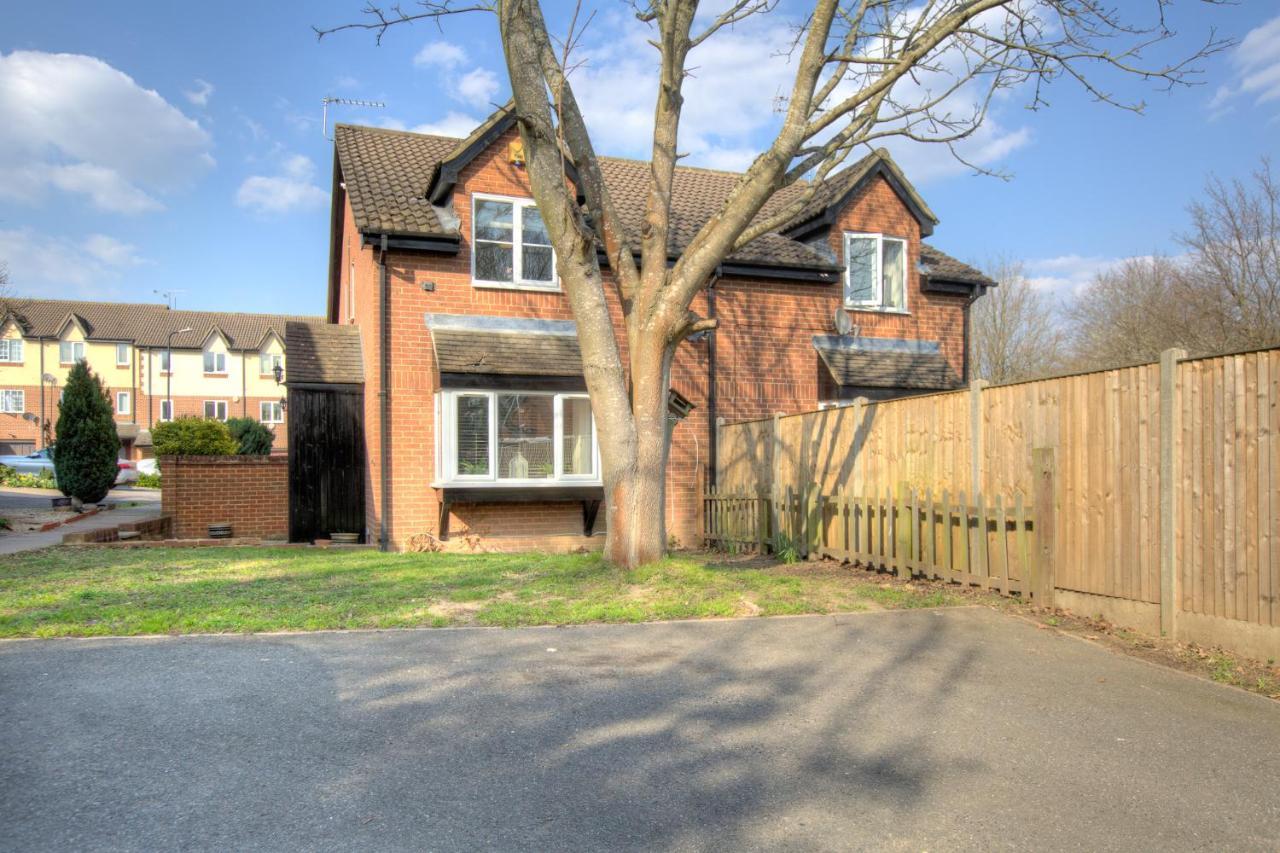 Villa Windsor Burnham Ascot Haven Sleeps 4 à Slough Extérieur photo