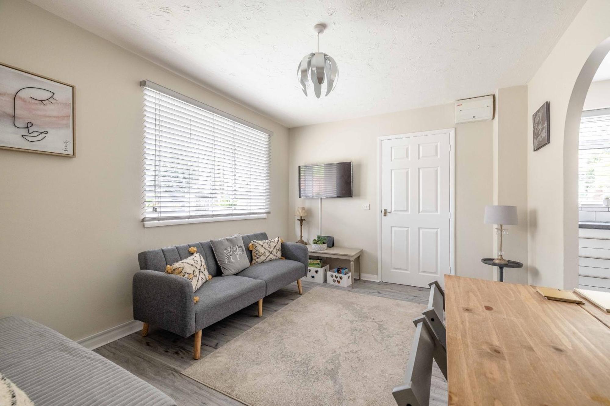 Villa Windsor Burnham Ascot Haven Sleeps 4 à Slough Extérieur photo